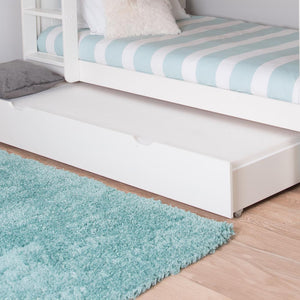 white-trundle-mattress-inside-trundle