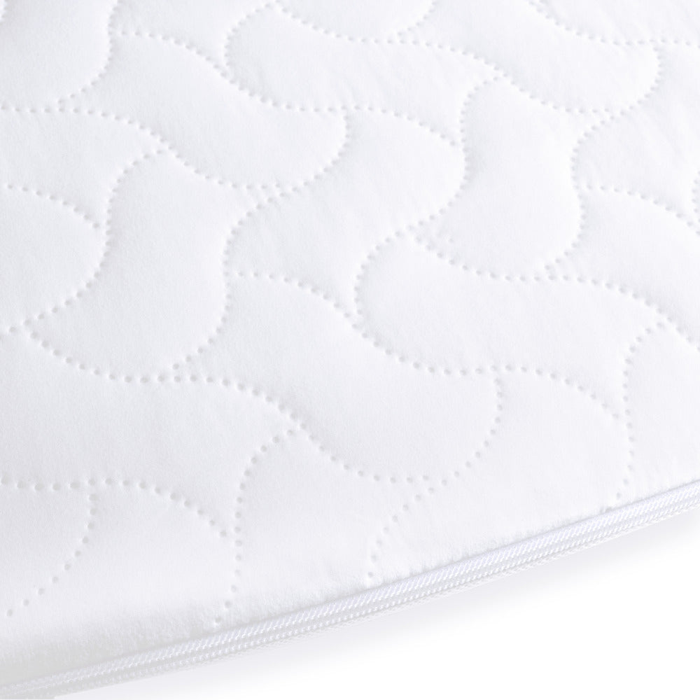 edge of Clair de Lune Quilted Microfibre Bedside Crib Mattress (76 x 40 cm)