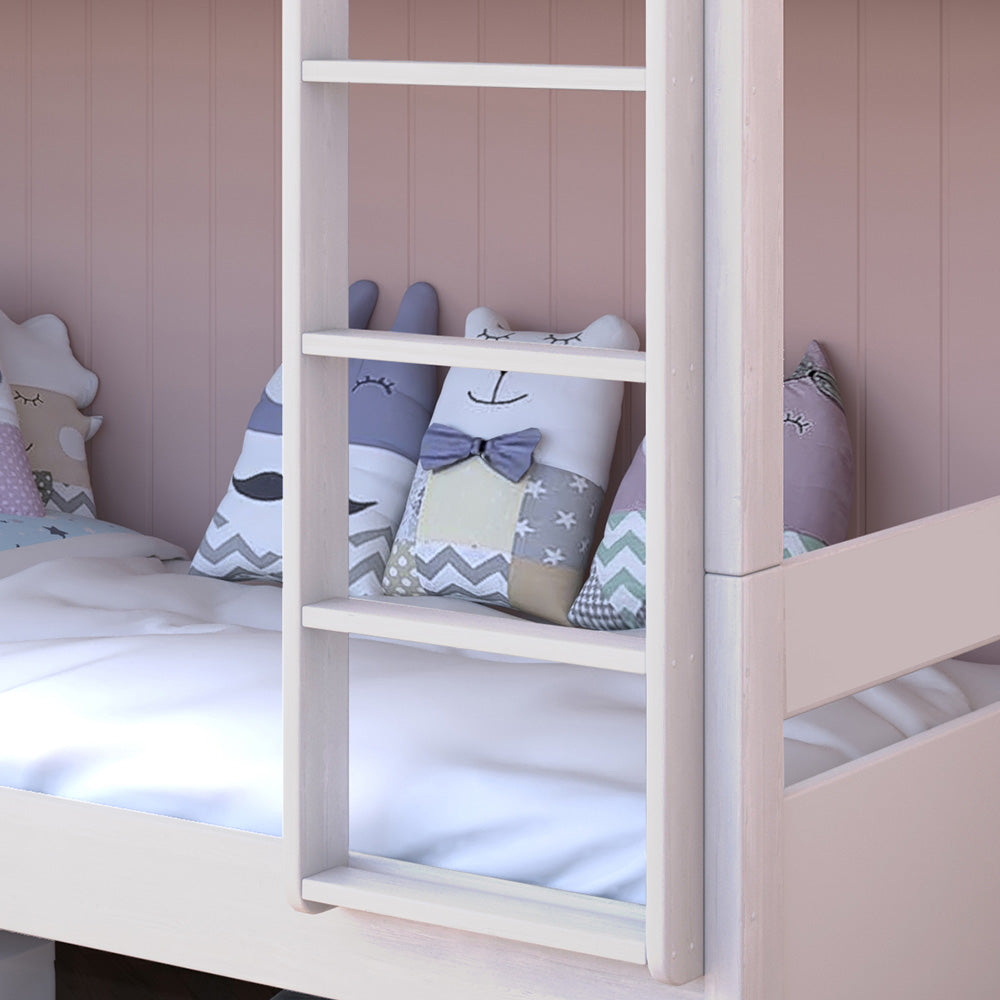 close-up-white-sturdy-ladder-to-top-bunk